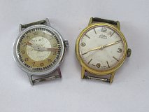Dvoje Prim hodinky - CS825