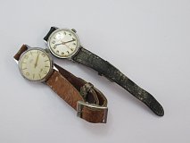 Dvoje hodinky PRIM - CS1482