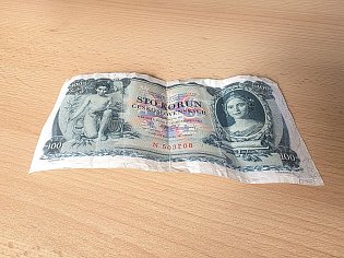 102
