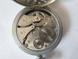 122
